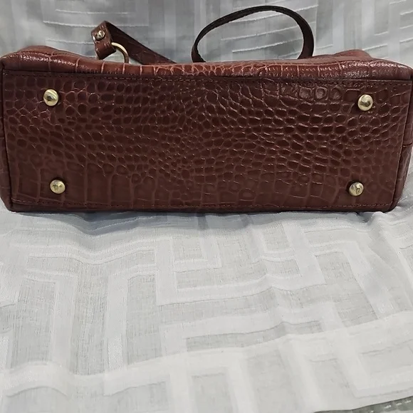 Patricia Nash Lindsell, Elegant British Tan Crocodile-Embossed Tote Bag - Picture 4 of 5